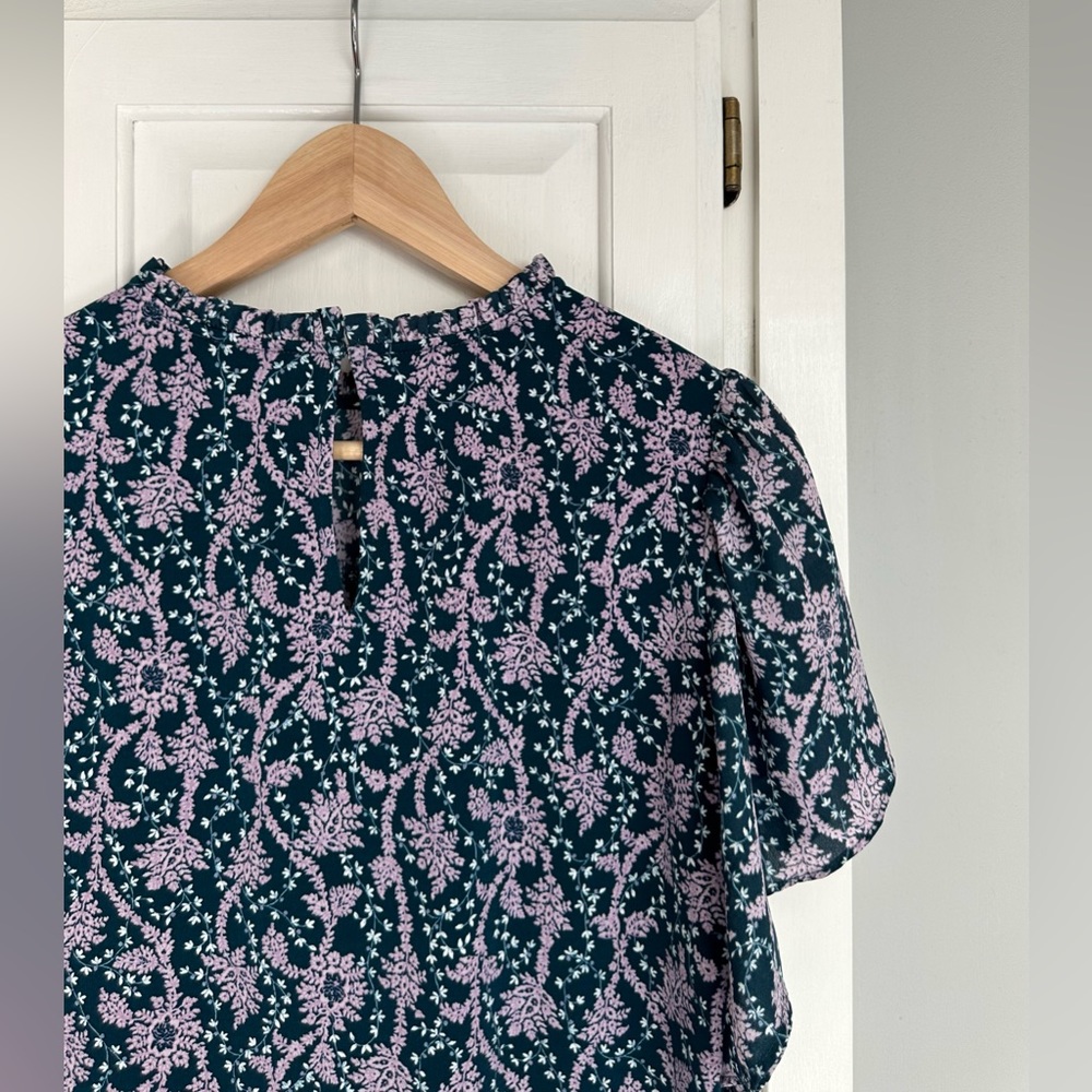 Ann Taylor || Floral Print Blouse - Picture 8 of 10